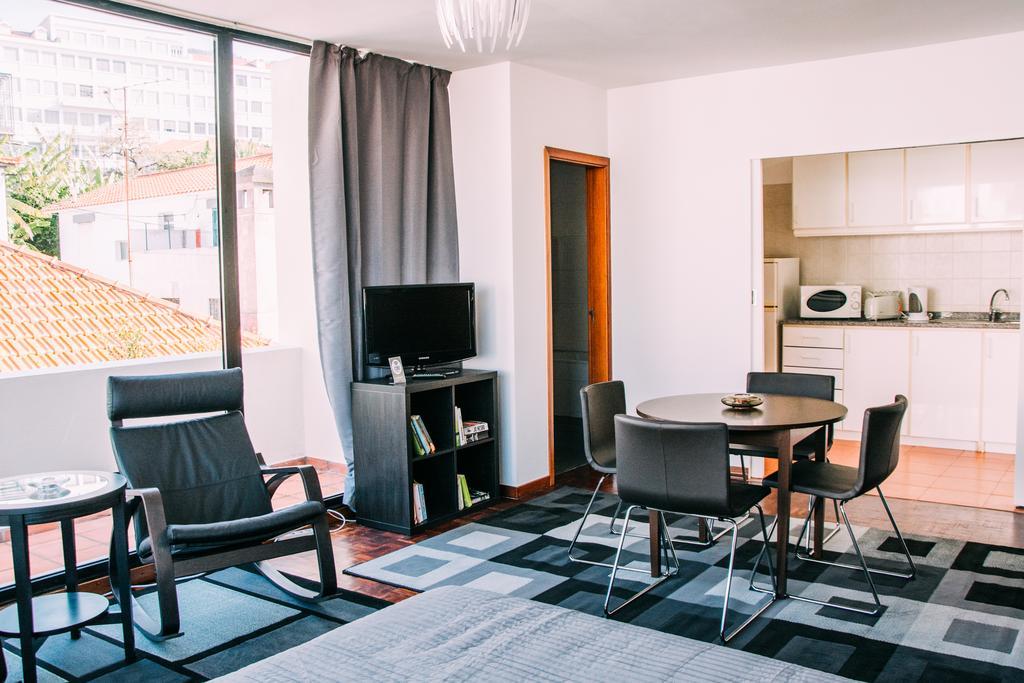 Arts In Apartments Pina Funchal  Buitenkant foto